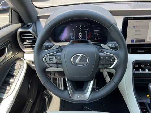 New 2026 Lexus IS 350 F Sport RWD image 17