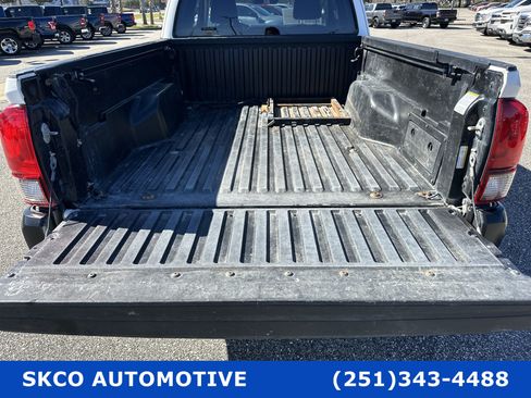 Used 2021 Toyota Tacoma SR image 21