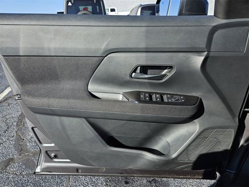 New 2026 Nissan Kicks S image 13