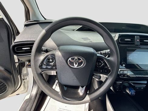 Used 2019 Toyota Prius LE FWD image 12