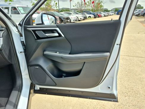 New 2026 Mitsubishi Outlander ES FWD image 24