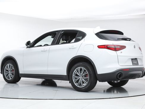 Used 2023 Alfa Romeo Stelvio Sprint AWD/4WD image 3