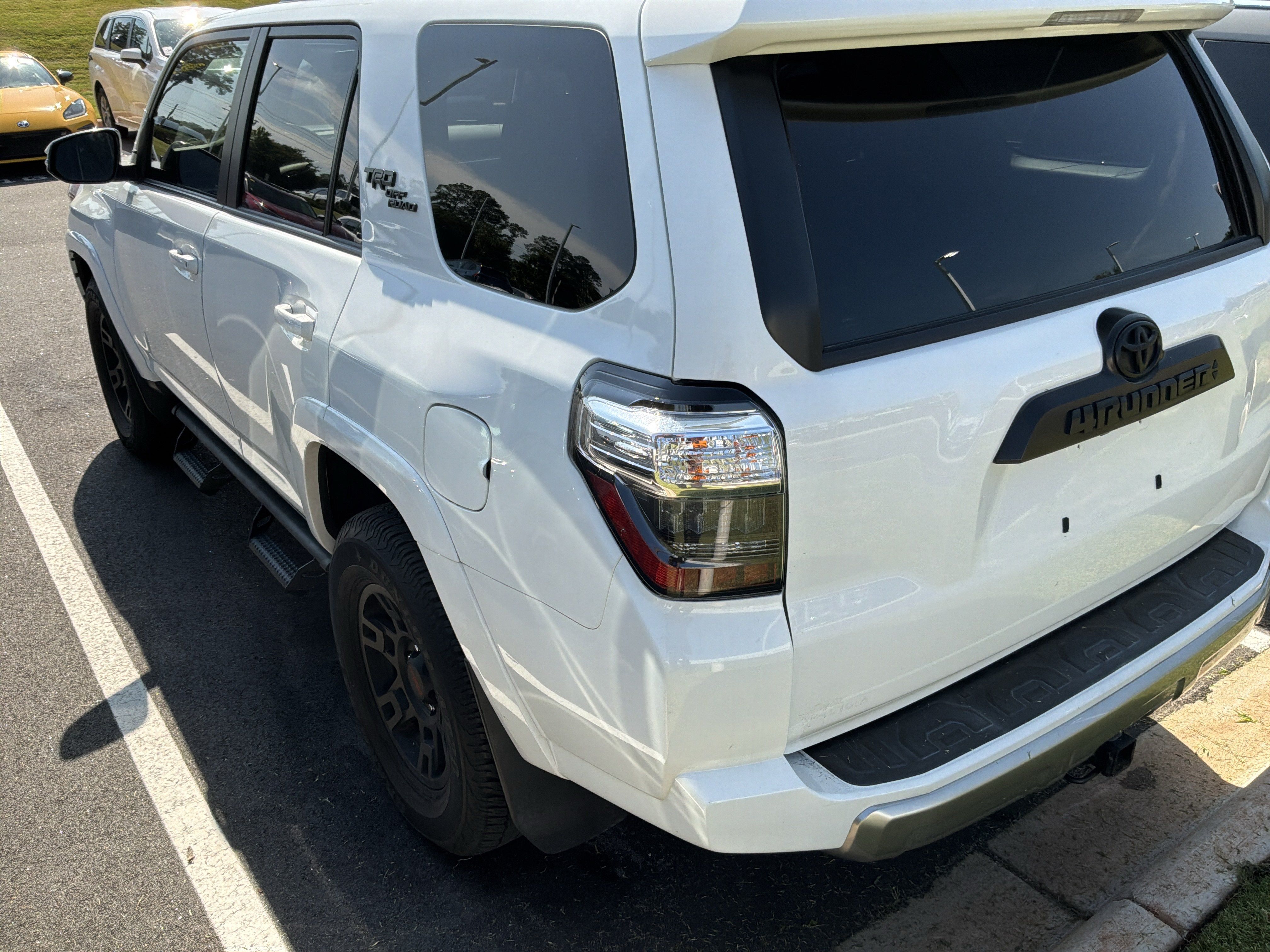 Used 2021 Toyota 4Runner TRD Off-Road Premium w/ Moonroof Package AWD/4WD image 6