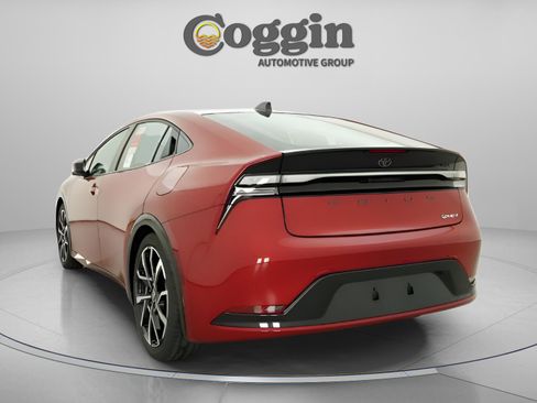 New 2026 Toyota Prius Plug-In Hybrid image 12