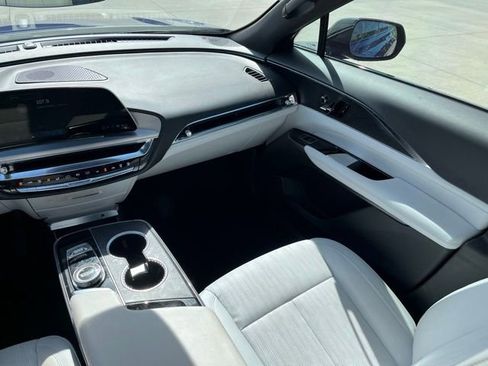 Used 2024 Cadillac Lyriq Luxury RWD image 14
