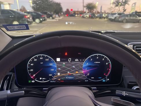 Used 2022 Mercedes-Benz S 580 4MATIC Sedan image 8