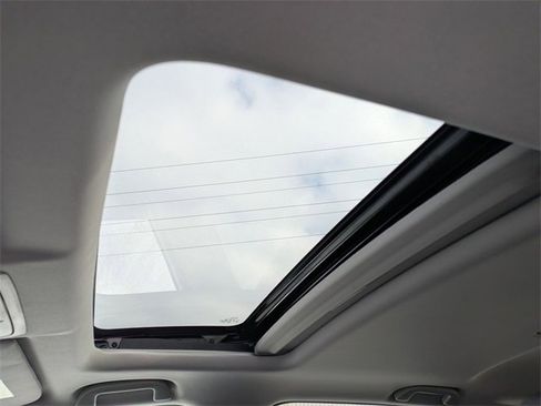 Used 2022 Honda CR-V EX-L image 16