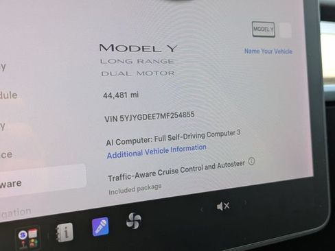 Used 2021 Tesla Model Y Long Range AWD/4WD image 28