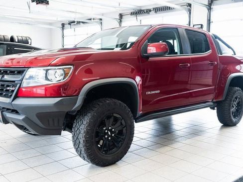 Used 2019 Chevrolet Colorado ZR2 w/ ZR2 Dusk Special Edition AWD/4WD image 3