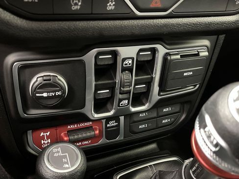 Used 2026 Jeep Wrangler Unlimited Sport AWD/4WD image 22