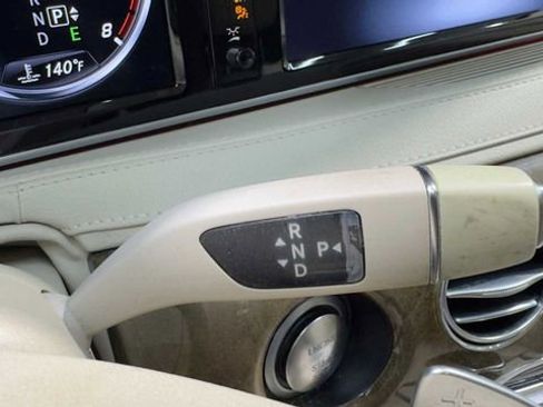 Used 2017 Mercedes-Benz S 550 Sedan image 28