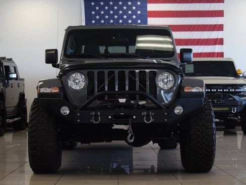 Used 2021 Jeep Gladiator Sport AWD/4WD image 5