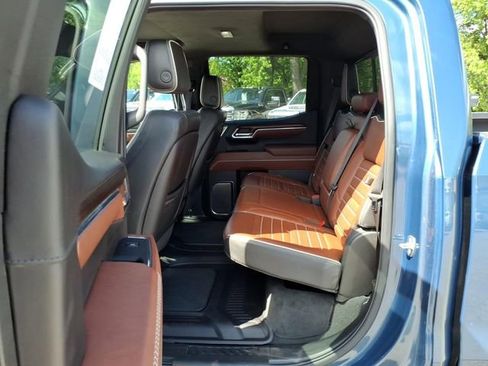 Used 2024 GMC Sierra 1500 Denali Ultimate AWD/4WD image 11