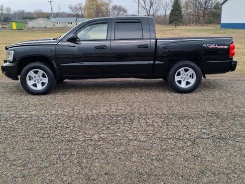 Used 2011 Dodge Dakota Big Horn image 1