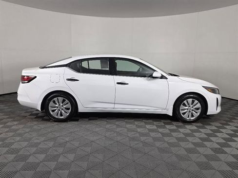 Used 2024 Nissan Sentra S w/ Lighting Package FWD image 2