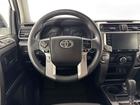 Certified 2022 Toyota 4Runner SR5 Premium AWD/4WD image 32