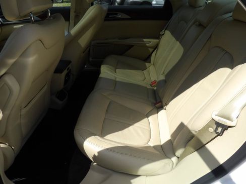 Used 2014 Lincoln MKZ AWD image 22