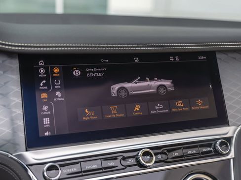 Certified 2024 Bentley Continental GT V8 AWD/4WD image 40