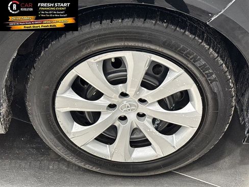 Used 2023 Toyota Corolla LE image 63