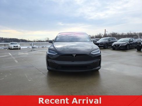 Used 2023 Tesla Model X image 2