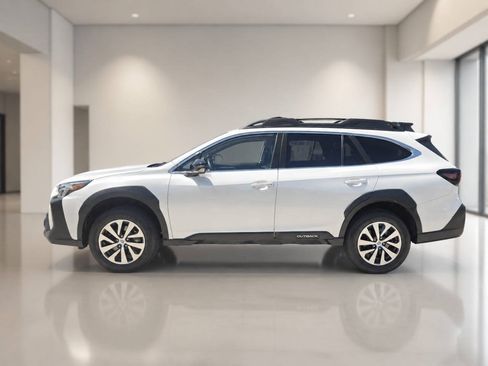 Used 2024 Subaru Outback Premium AWD/4WD image 2