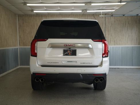 Used 2022 GMC Yukon Denali AWD/4WD image 8