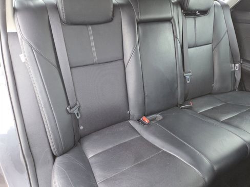 Used 2016 Toyota Avalon Limited image 21