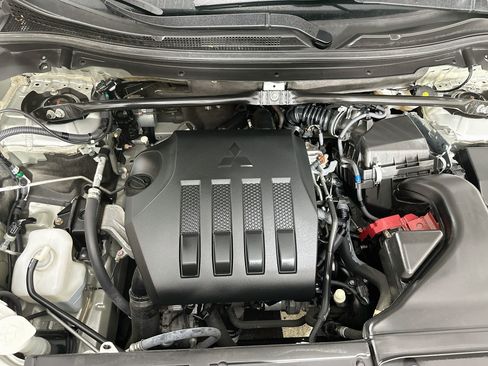 Used 2024 Mitsubishi Eclipse Cross SE AWD/4WD image 33