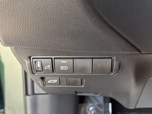 Certified 2025 Toyota Corolla Cross XLE w/ Convenience Package FWD image 23