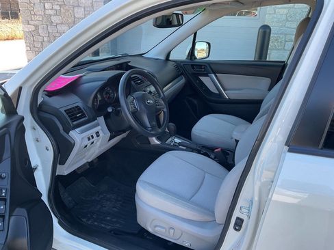 Used 2015 Subaru Forester 2.5i Premium image 14