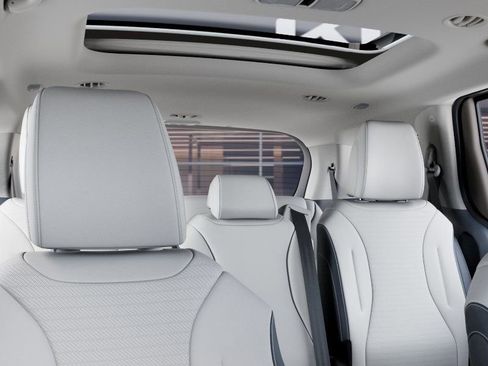 New 2026 Kia Carnival SX Prestige FWD image 27