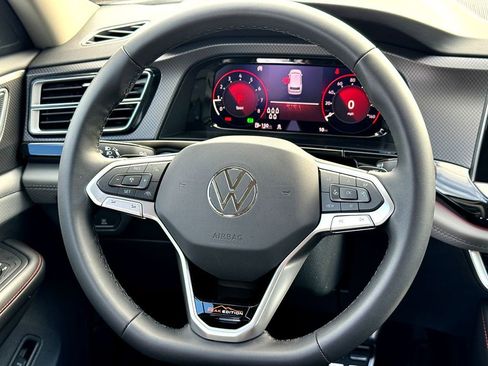 New 2026 Volkswagen Atlas Peak Edition AWD/4WD image 21