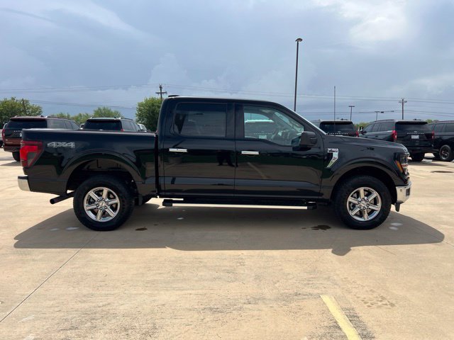 Used 2025 Ford F150 XLT w/ Equipment Group 301A Standard AWD/4WD image 9