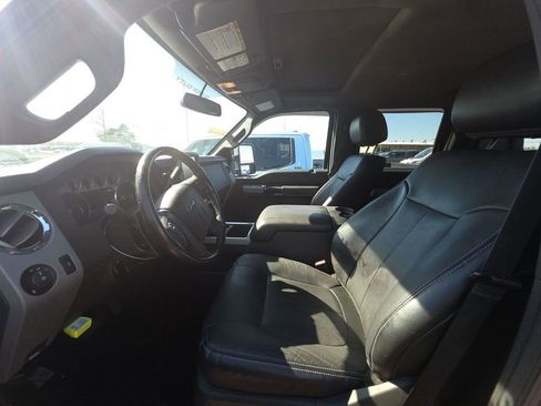 Used 2015 Ford F250 Lariat w/ Lariat Ultimate Package image 12