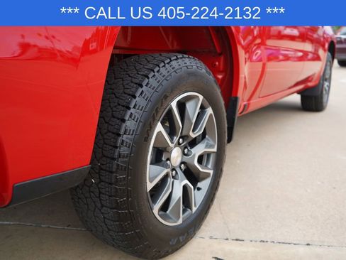 Used 2023 Chevrolet Silverado 1500 LT AWD/4WD image 9