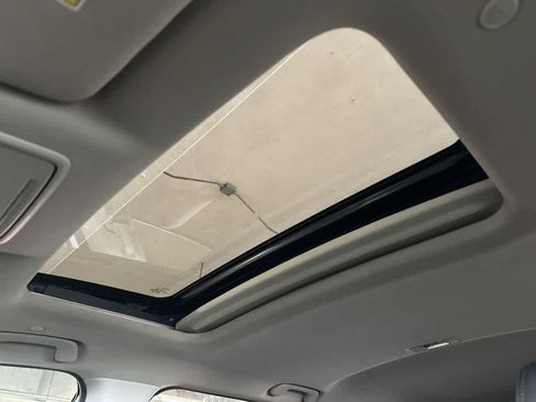Used 2024 Honda CR-V EX-L image 16