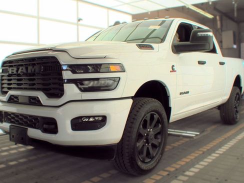 Used 2026 RAM 2500 Big Horn AWD/4WD image 2