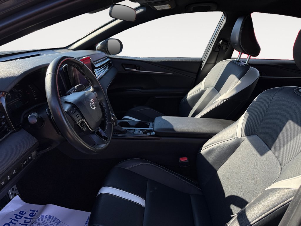 Certified 2025 Toyota Camry SE FWD image 9