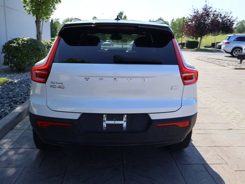 Used 2021 Volvo XC40 P8 Recharge w/ Advanced Package AWD/4WD image 7