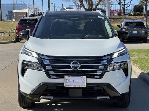 Certified 2025 Nissan Rogue Platinum w/ Tech Package image 7