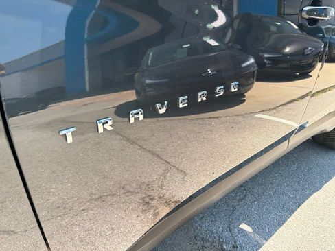 Used 2019 Chevrolet Traverse LT w/ LPO, Floor Liner Package AWD/4WD image 11