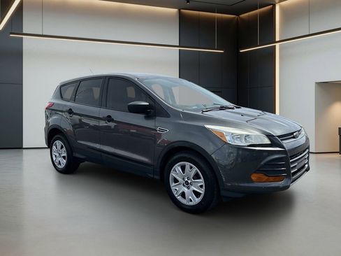 Used 2016 Ford Escape S FWD image 7