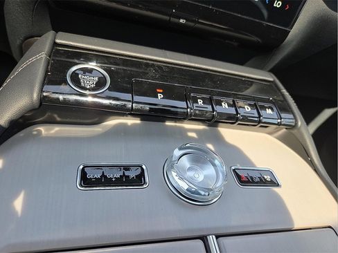 New 2025 Lincoln Navigator L Reserve w/ Jet Appearance Package image 15