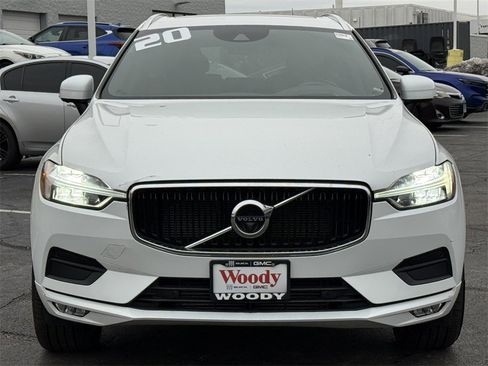 Used 2020 Volvo XC60 T6 Momentum image 3
