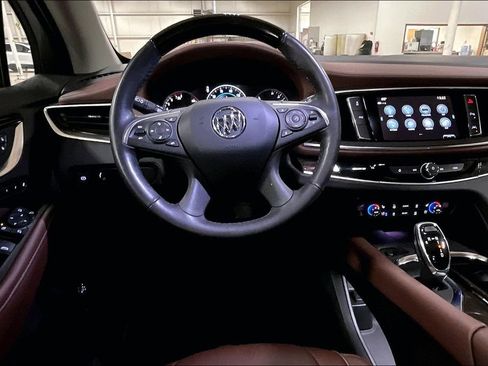 Used 2019 Buick Enclave Avenir AWD/4WD image 5