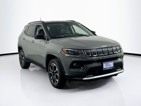 Used 2022 Jeep Compass Limited AWD/4WD image 3