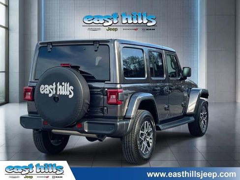 Used 2025 Jeep Wrangler Unlimited Sahara w/ Safety Group AWD/4WD image 7