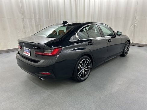 Used 2022 BMW 330i xDrive Sedan w/ Driving Assistance Package image 6