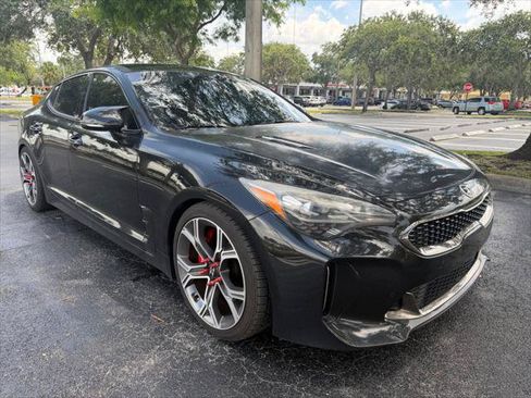 Used 2018 Kia Stinger GT1 RWD image 6