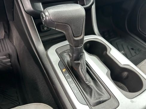 Used 2019 Chevrolet Colorado LT w/ LT Convenience Package image 23